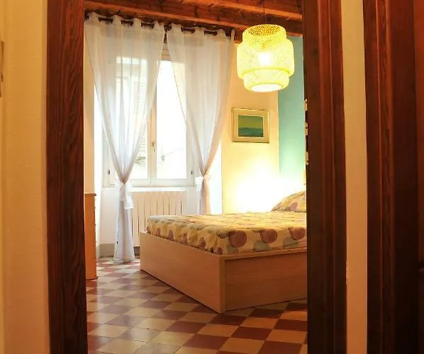 Feel - Arco Antico Apartment